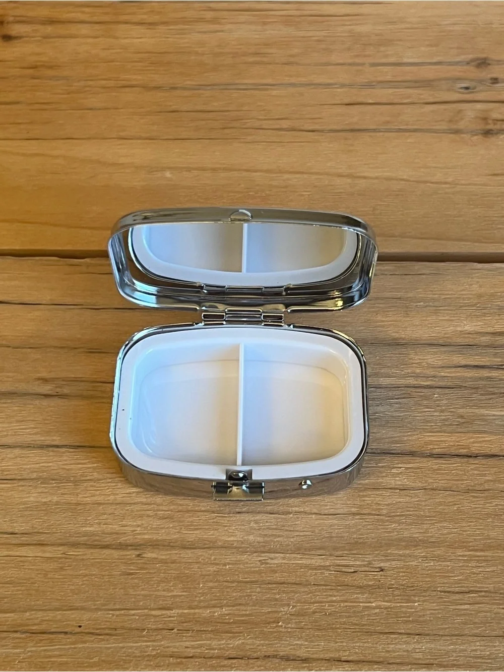 Puppy Theme Design Purse Pill Box/Travel Jewelry-Compact With Lidded Mirror